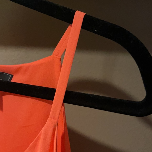 BCBG maxazria. Coral top. - Picture 9 of 10